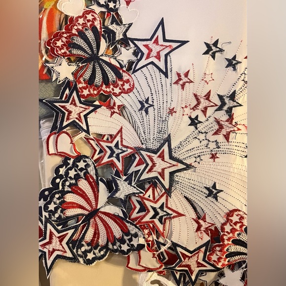 Patriotic Embroidered Butterflies and Stars Table Linen -Square (Brand new) - Picture 2 of 5